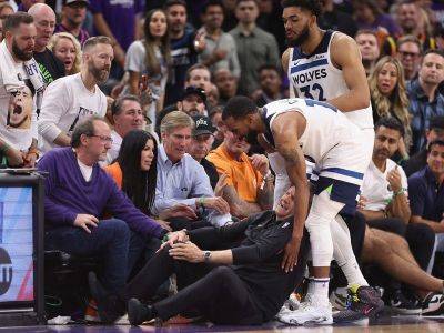 Devin Booker - Sunday Manila - Wolves expect injured coach Finch in Denver for series opener v Nuggets - philstar.com - Los Angeles - state Minnesota - city Manila - city Oklahoma City - city Denver - city Minneapolis