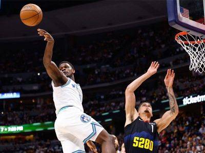 Timberwolves rally to oust defending champions Nuggets