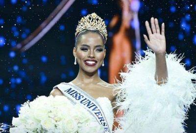Chelsea Manalo's mom Contessa tearfully proud of daughter becoming Miss Universe Philippines