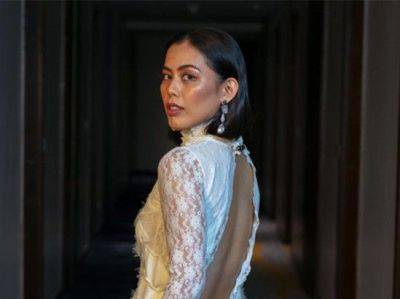 Behind-the-scenes: Iana Bernardez’s exclusive fashion shoot for Philstar.com