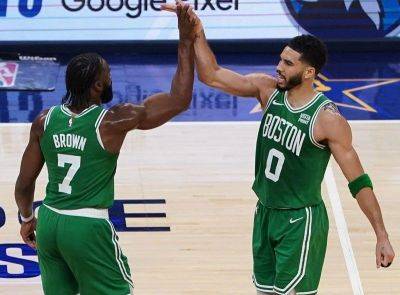 Celtics sweep Pacers for East crown