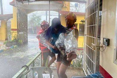 Gaea Katreena Cabico - Over 51,000 affected as ‘Aghon’ nears exit - philstar.com - Philippines - region Bicol - province Quezon - city Manila, Philippines
