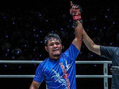 Bumina-ang grinds way to $100,000 ONE Championship contract