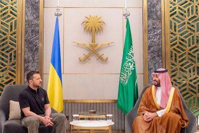 Volodymyr Zelensky - Zelensky discusses peace summit on Saudi visit - philstar.com - Philippines - Usa - Singapore - Britain - Ukraine - Switzerland - Qatar - Eu - Russia - Saudi Arabia - county Gulf - city Moscow - city Riyadh, Saudi Arabia