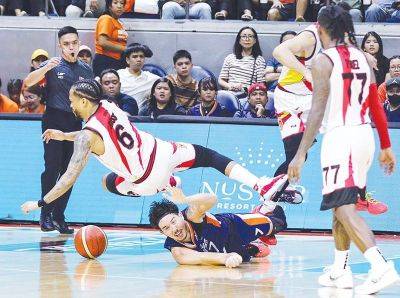 Terrence Romeo - Marcio Lassiter - Russell Cadayona - Jorge Gallent - Beermen, Bolts patayan sa 3-2 lead | Pilipino Star Ngayon - philstar.com - Philippines - county San Miguel - city Manila, Philippines