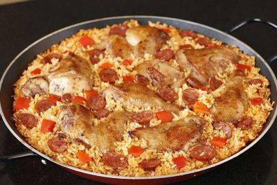 Recipe: Chicken Paella with a smoky flavor