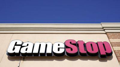 Gamestop shares slump after annual shareholder meeting