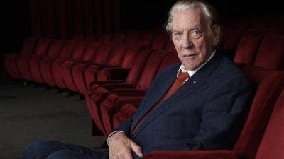 Donald Sutherland, 'Hunger Games' and 'M.A.S.H.' actor, dies