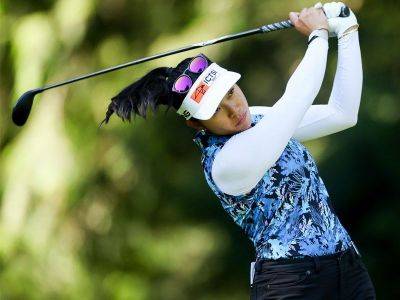 Gritty Pagdanganan saves 2nd 72, stays in Women's PGA hunt