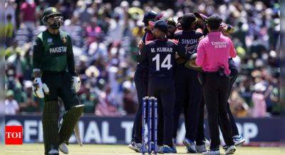 'Meri literally bas ho gayi hai': Pakistan fan blasts team after shock defeat against USA in T20 World Cup - watch video - timesofindia.indiatimes.com - Usa - Britain - Bangladesh - Pakistan - city Mumbai