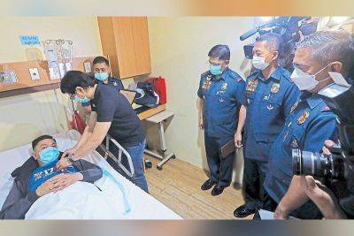 Ghio Ong - Benhur Abalos - Francisco Marbil - 2 dead, 4 Manila cops hurt in Tondo shootout - philstar.com - Philippines - city Manila, Philippines