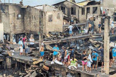 Vicente Lim - Ed Amoroso - 980 families displaced in Cavite fire - philstar.com - Philippines - city Cavite