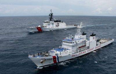 Ian Laqui - Teresa Magbanua - In Photos: US, Philippine Coast Guard ships' South China Sea rescue drills - philstar.com - Philippines - Usa - China - city Manila, Philippines