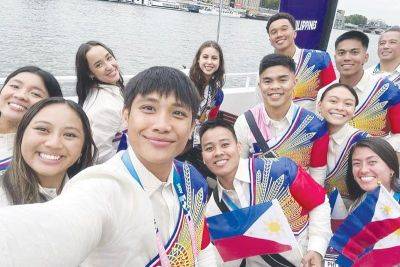 Carlo Paalam - Paris Olympics - Emma Malabuyo - Carlos Yulo - Chris Co - Marcus Manalo - Kayla Sanchez - Hergie Bacyadan - Samantha Catantan - Lauren Hoffman - John Cabang Tolentino - Levi Ruivivar - Pinoy athletes nagningning sa Paris opening | Pilipino Star Ngayon - philstar.com - Philippines - Poland - Puerto Rico - city Sanchez - city Manila, Philippines