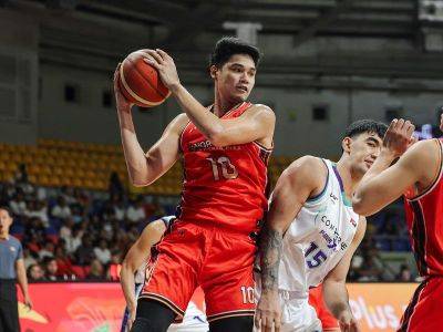 Tolentino goes berserk with career-high 51 points as Batang Pier disconnect FiberXers