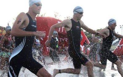 Elite triathletes vie in IRONMAN 70.3