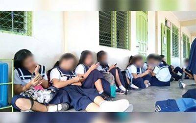 76% of Pinoys support phone ban in schools – poll