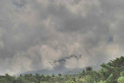 Hundreds flee after Kanlaon Volcano warning - philstar.com - Philippines - city Manila, Philippines