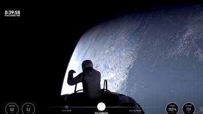 SpaceX Polaris Dawn: Tech billionaire pulls off first private spacewalk - apnews.com - state Florida