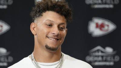 Patrick Mahomes says he will not endorse anybody for president