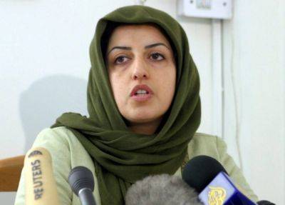 34 jailed Iranian women go on hunger strike