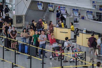 DMW: 900 OFWs repatriated monthly