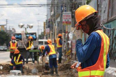 DOLE: Filipinos are considered employed if they work one hour per ‘reference period’