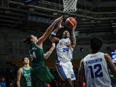 Ralph Edwin Villanueva - Christian Standhardinger - Paolo Hernandez - Jayson Castro - Tropang Giga thump struggling Dyip for share for Group A lead - philstar.com - Philippines - city Manila, Philippines