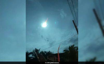 Video: Asteroid Burns Up In Earth's Atmosphere, Lighting Up Philippine Sky - ndtv.com - Philippines - Usa - state Arizona - county Island